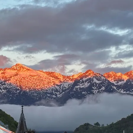 Ξενοδοχείο La Montagne Fleurie 3*